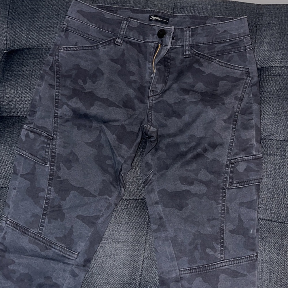 Supplies Camouflage Pants - Picture 2 of 4